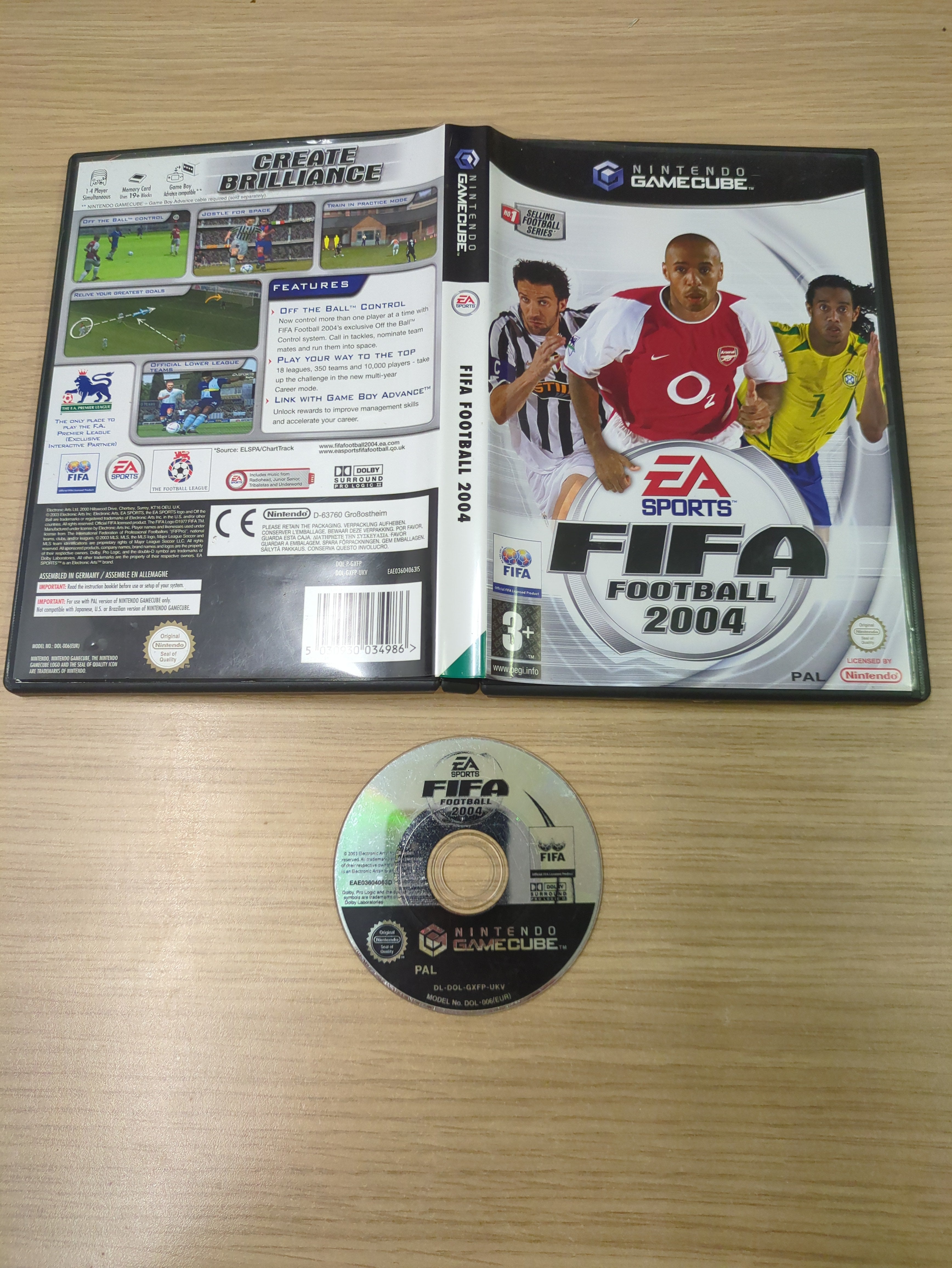 FIFA Football 2004 Nintendo GameCube game FIFA Football 2004 Nintendo GameCube game